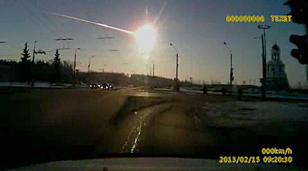 Čeliabinsko meteoras, Red Wings lėktuvo katastrofa Maskvoje, skersai gatvės lekiantis tankas - viską jie užfiksuoja.